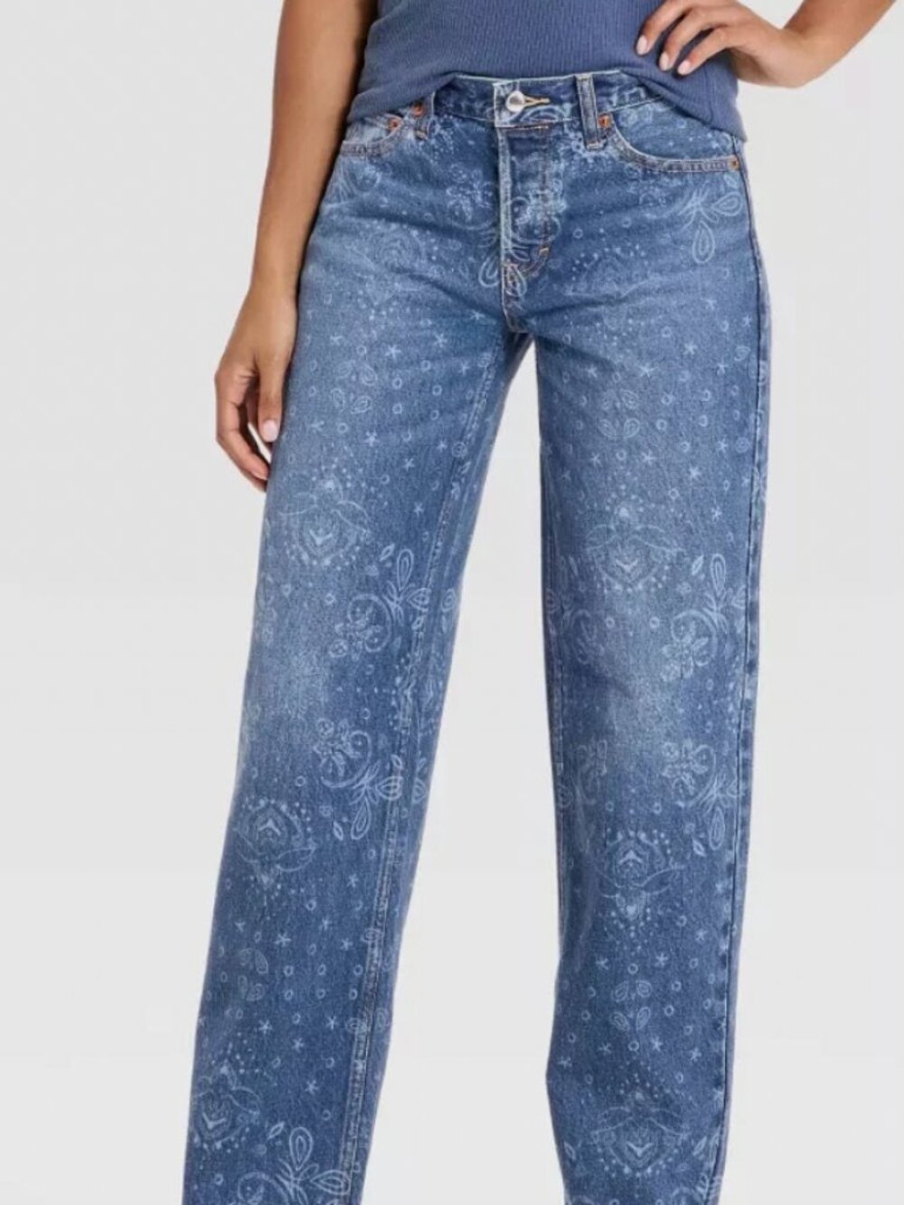 Low-Rise Bandana Baggy Jeans